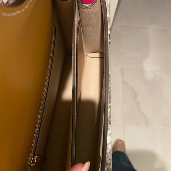 Tory Burch Miller Shoulder Bag (almond )